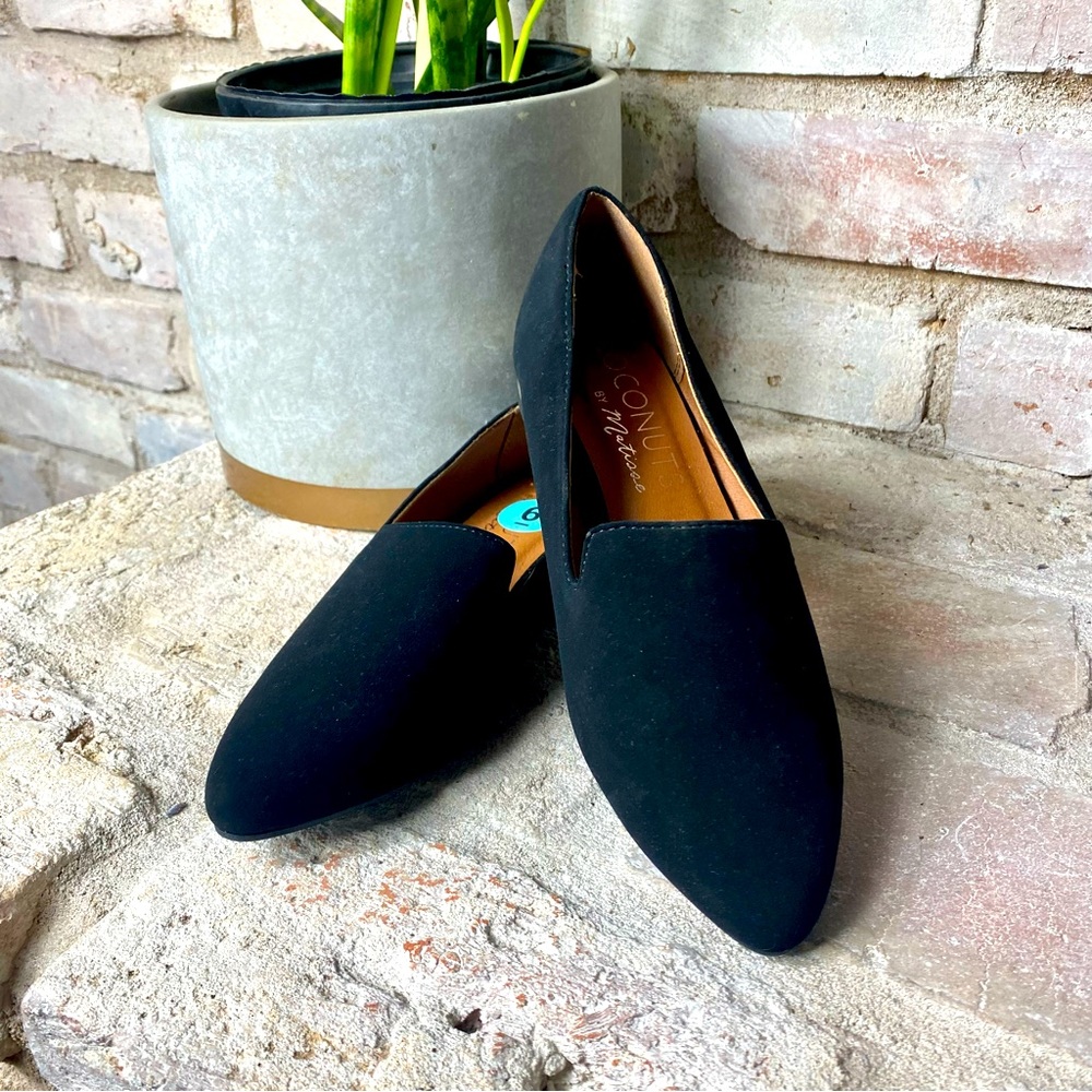 NWT Coconuts by Matisse Black Flats Shoes